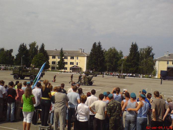 Празднование дня ВДВ 2 августа 2009 года во Львове.